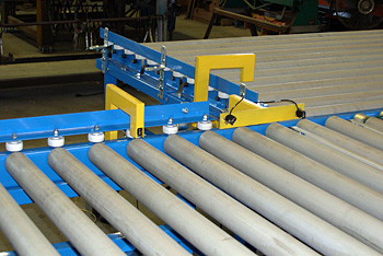 包胶滚筒输送机配件轴承座的缺点